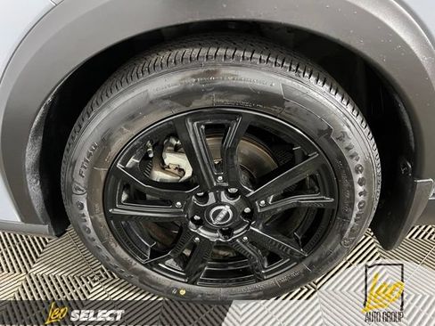 Used 2023 Nissan Kicks SR w/ SR Premium Package FWD image 23