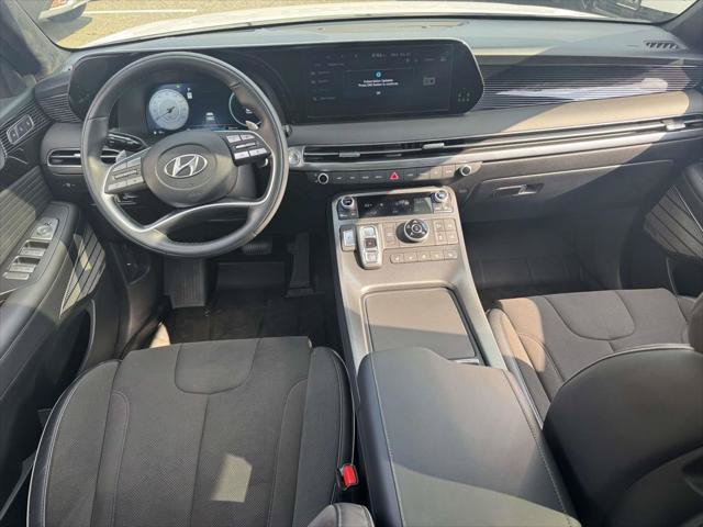 Certified 2025 Hyundai Palisade Calligraphy AWD/4WD image 11