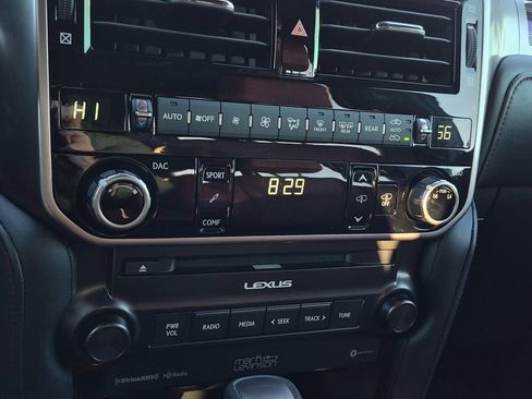 Used 2023 Lexus GX 460 Luxury w/ Accessory Package AWD/4WD image 33