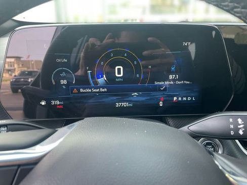 Used 2025 Chevrolet Equinox LT FWD image 20