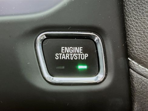 Used 2023 GMC Acadia SLE w/ LPO, Floor Liner Package image 11