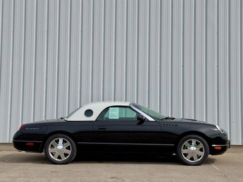 Used 2002 Ford Thunderbird image 7