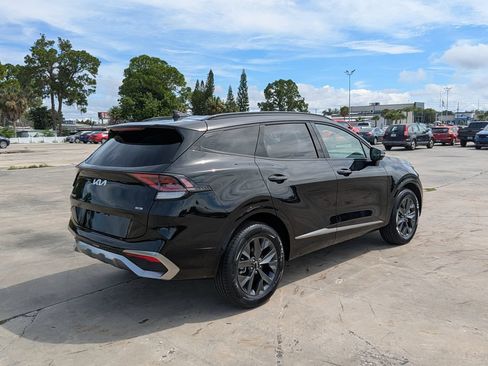 Certified 2024 Kia Sportage SX Prestige AWD/4WD image 8
