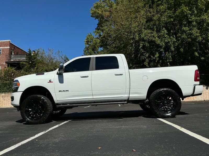 Used 2024 RAM 2500 Laramie AWD/4WD image 8