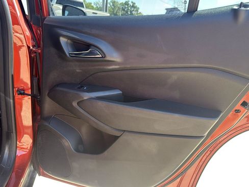Used 2024 Chevrolet Trax ACTIV w/ Sunroof Package FWD image 45
