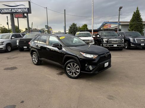 Used 2019 Toyota RAV4 XLE Premium w/ Cold Weather Package AWD/4WD image 2