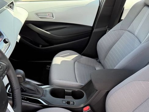 Used 2026 Toyota Corolla SE FWD image 13
