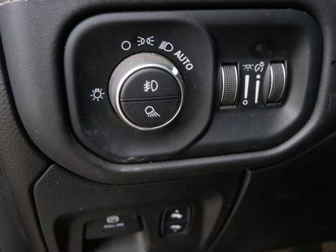 Certified 2021 RAM 1500 Limited w/ Night Edition image 21