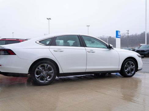 New 2025 Honda Accord EX-L image 5