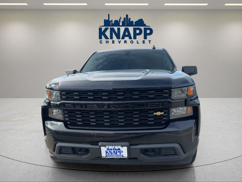 Used 2021 Chevrolet Silverado 1500 Custom RWD image 2