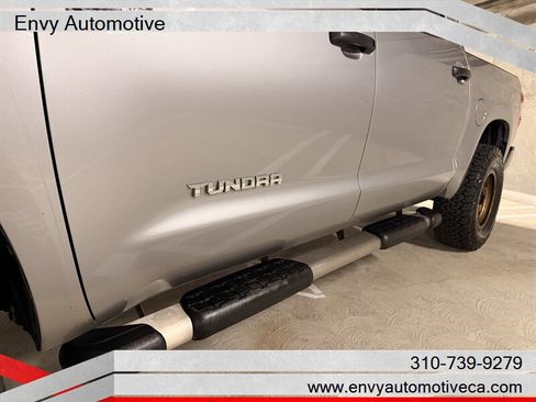 Used 2018 Toyota Tundra SR5 w/ TRD Off Road Package image 12