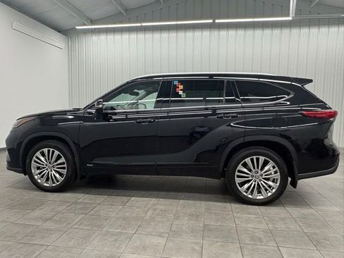Used 2023 Toyota Highlander Platinum AWD/4WD image 6