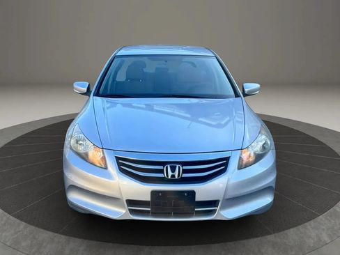 Used 2011 Honda Accord LX-P image 2