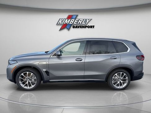 Used 2026 BMW X5 xDrive50e AWD/4WD image 2