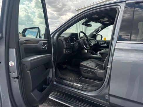 Used 2022 Chevrolet Tahoe Premier AWD/4WD image 9