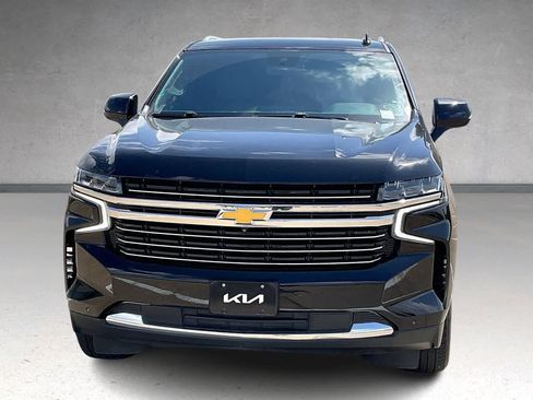 Used 2023 Chevrolet Suburban LT w/ Luxury Package image 6