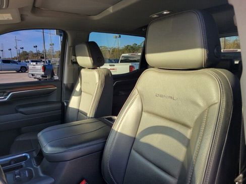 Used 2024 GMC Sierra 1500 Denali AWD/4WD image 12