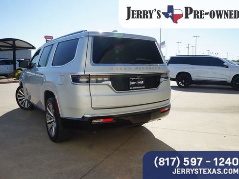 Used 2023 Jeep Grand Wagoneer Base 4D Sport Utility w/ Convenience Group III image 4