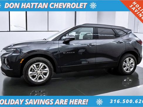 Used 2022 Chevrolet Blazer LT image 2