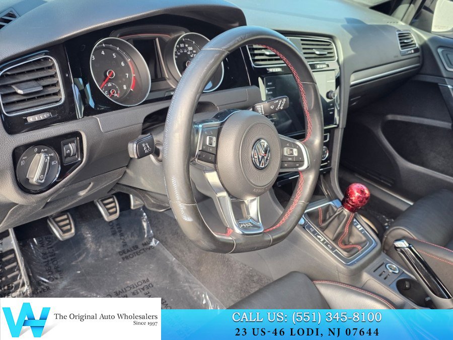 Used 2021 Volkswagen GTI SE FWD image 9