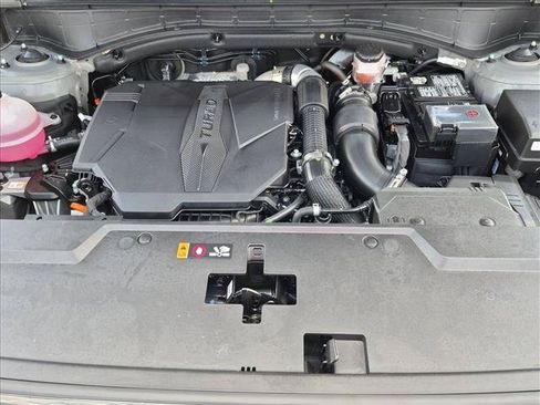 Used 2025 Hyundai Santa Fe SE FWD image 22