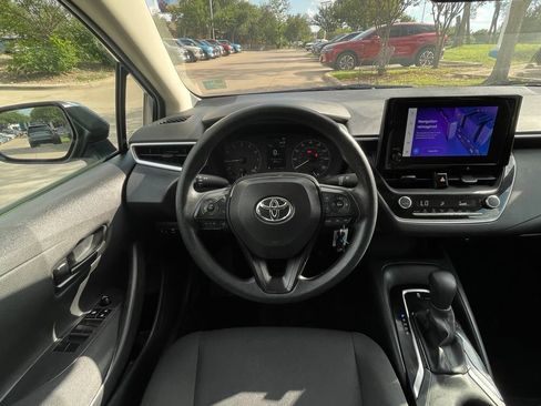 Used 2024 Toyota Corolla LE FWD image 11