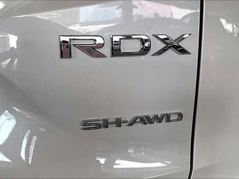 Used 2025 Acura RDX SH-AWD w/ Technology Package image 9