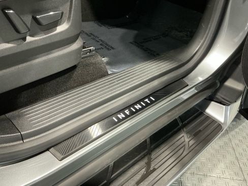 Used 2025 INFINITI QX80 Autograph image 21