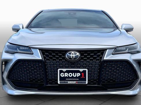 Used 2021 Toyota Avalon Touring FWD image 4