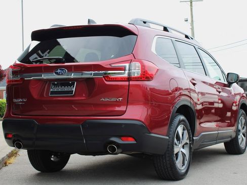 Used 2025 Subaru Ascent Premium AWD/4WD image 6