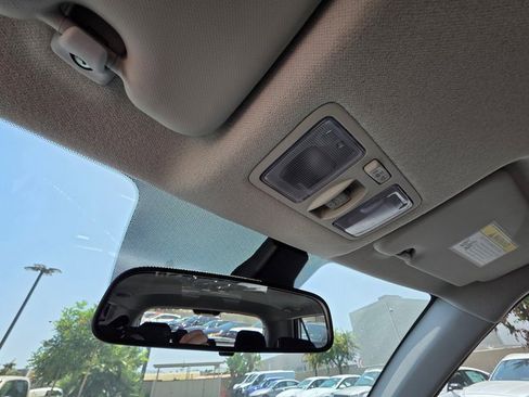 New 2025 Hyundai Venue SEL image 32