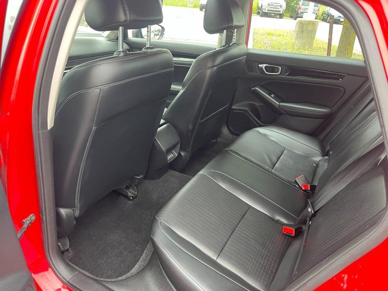 Used 2022 Honda Civic Touring image 14