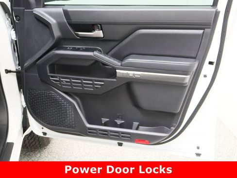 Certified 2025 Toyota Tacoma TRD Off-Road image 34