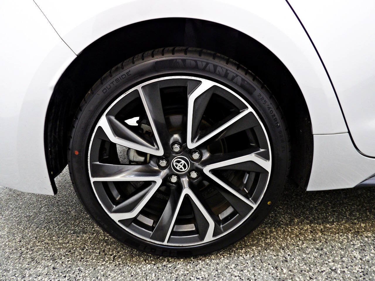 Used 2022 Toyota Corolla SE FWD image 19