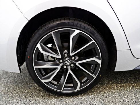 Used 2022 Toyota Corolla SE FWD image 19