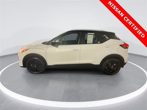Certified 2023 Nissan Kicks SV image 5