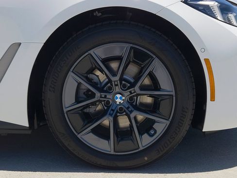New 2026 BMW i4 eDrive40 w/ Parking Assistance Package RWD image 6