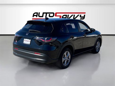 Used 2024 Honda HR-V LX image 7