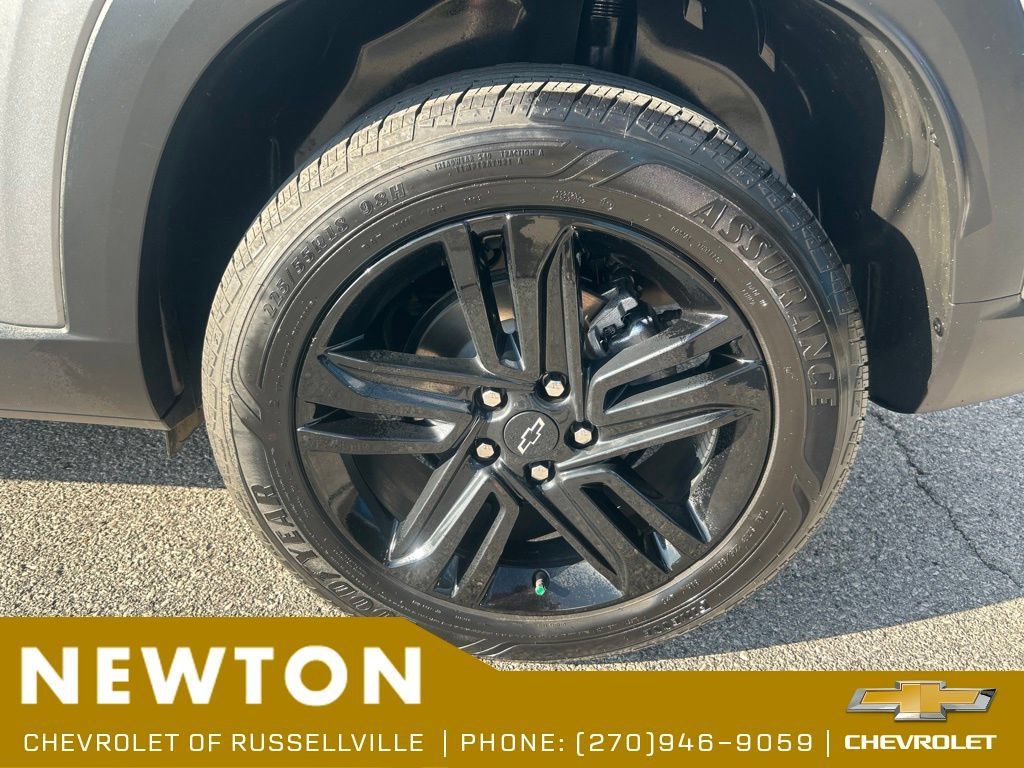 Used 2024 Chevrolet Trax ACTIV w/ Driver Confidence Package FWD image 42