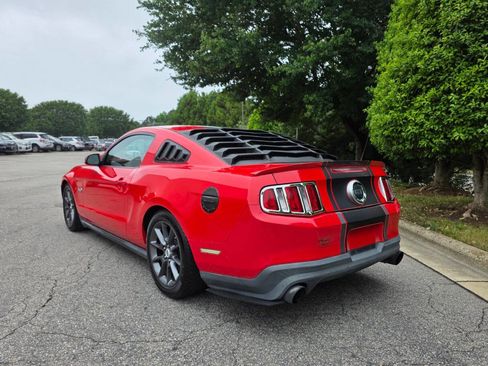 Used 2011 Ford Mustang GT RWD image 3