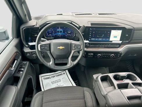 Used 2025 Chevrolet Silverado 2500 LT w/ Convenience Package AWD/4WD image 24