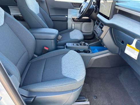 New 2026 Ford Maverick XLT image 19