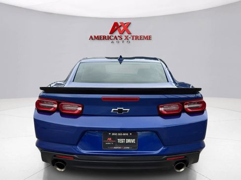 Used 2023 Chevrolet Camaro LT w/ Technology Package RWD image 5