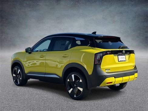 New 2026 Nissan Kicks SR image 4