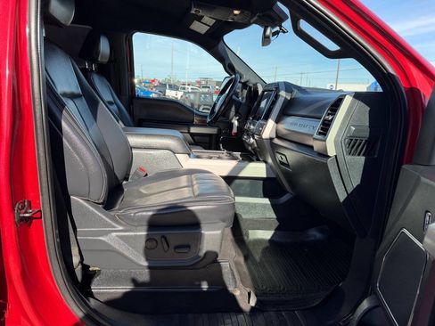 Used 2022 Ford F250 Lariat w/ Black Appearance Package image 59