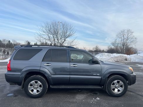 Used 2009 Toyota 4Runner Sport image 3