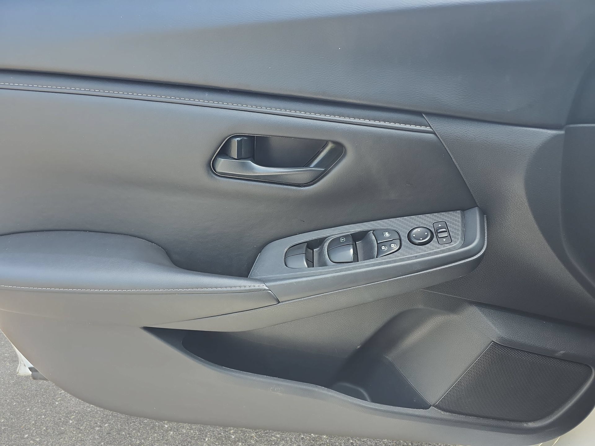 Used 2025 Nissan Sentra S FWD image 24