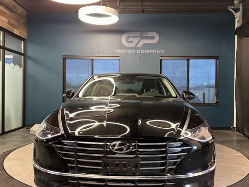Used 2023 Hyundai Sonata SE FWD image 8