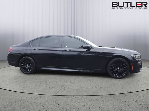 Used 2022 BMW 750Li xDrive AWD/4WD image 7