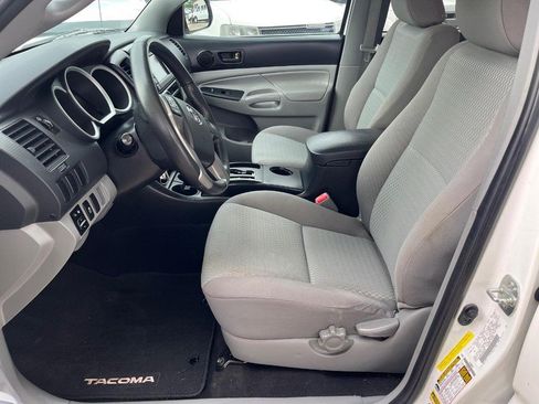 Used 2013 Toyota Tacoma PreRunner w/ Convenience Pkg RWD image 6